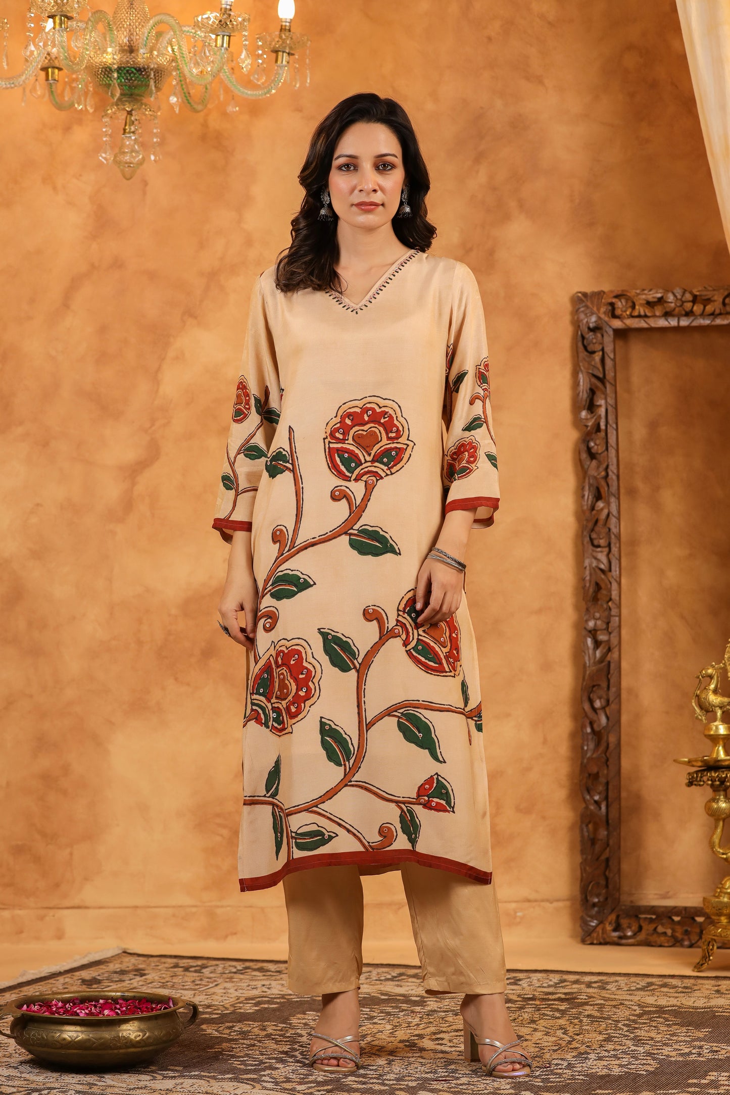 Beige Kalamkari Muslin Suit Set
