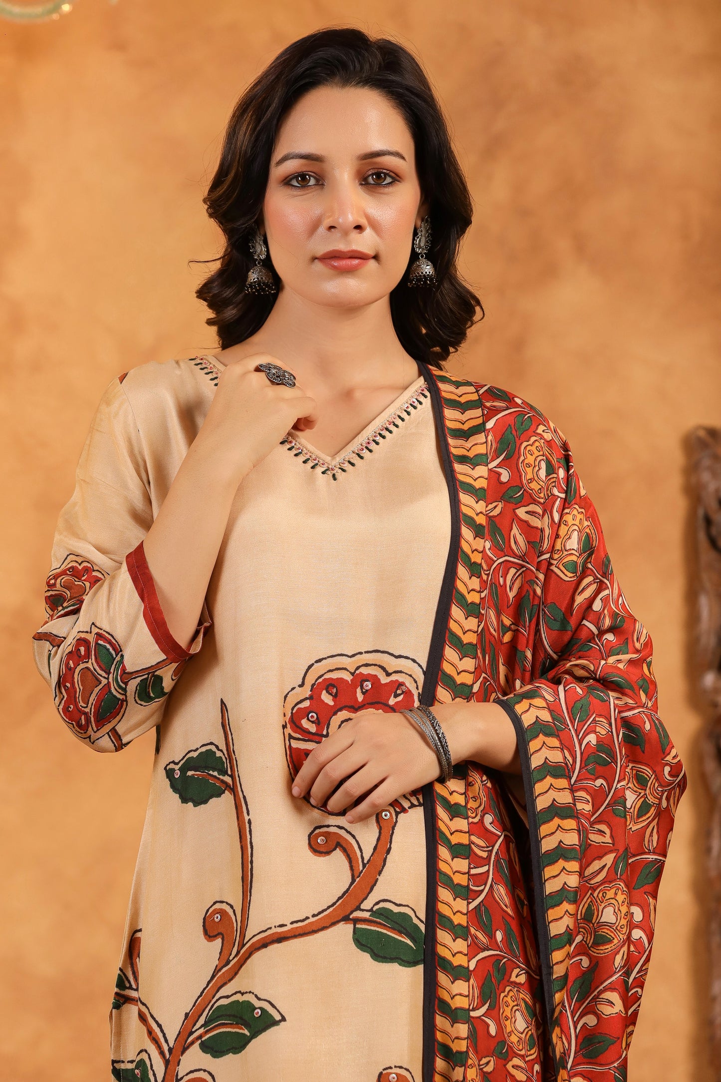 Beige Kalamkari Muslin Suit Set
