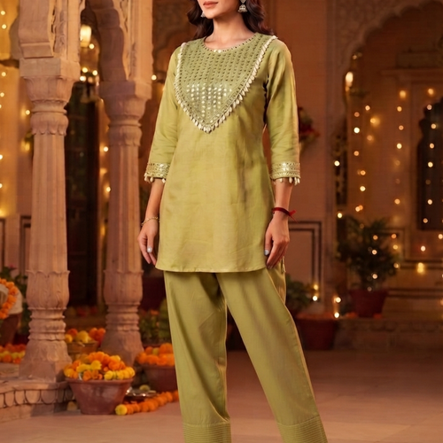 Rida Green Shell & Mirror Co-ord Set