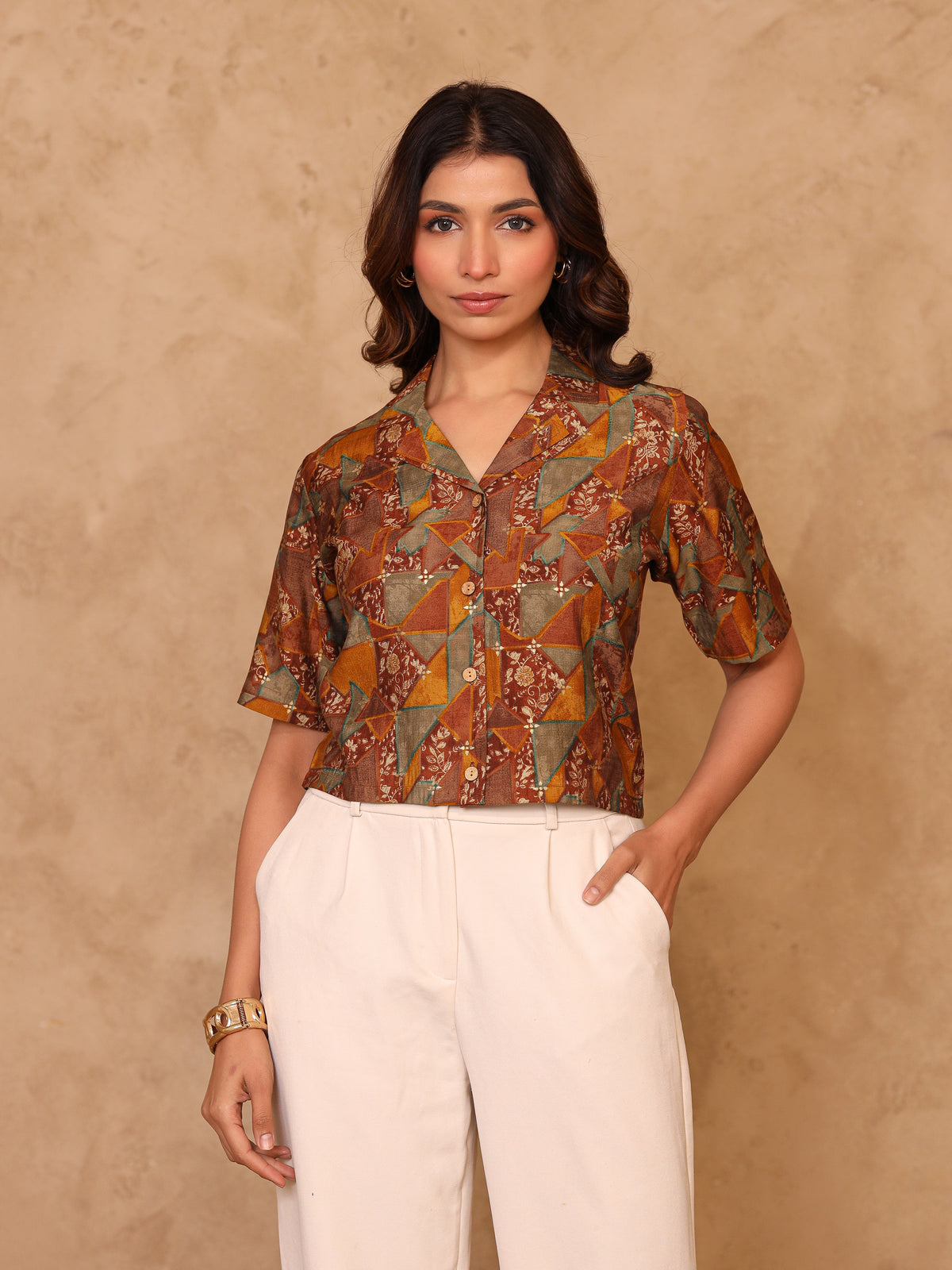 Remi Abstract Crop Shirt